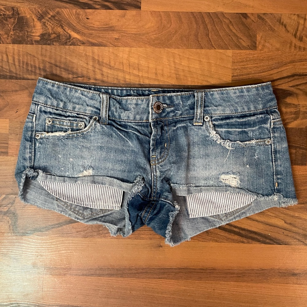 AEO American Eagle Short Jean Shorts Size 4